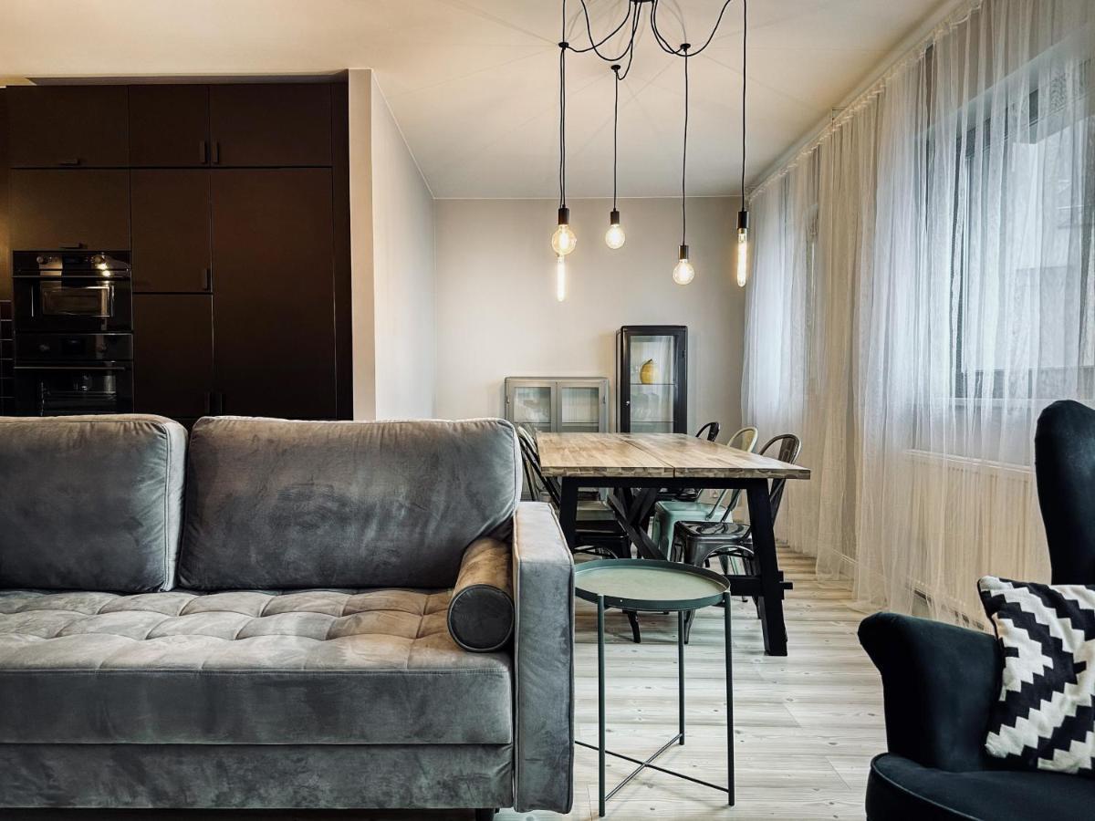Cozy Apartment In Old Chocolate Factory Krasków Exterior foto